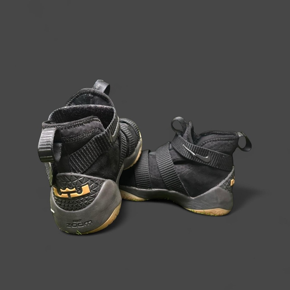 Size 5 Youth - NIKE ZOOM LEBRON SOLDIER XI, 918369-007, BLACK, BASKETBALL SHOES